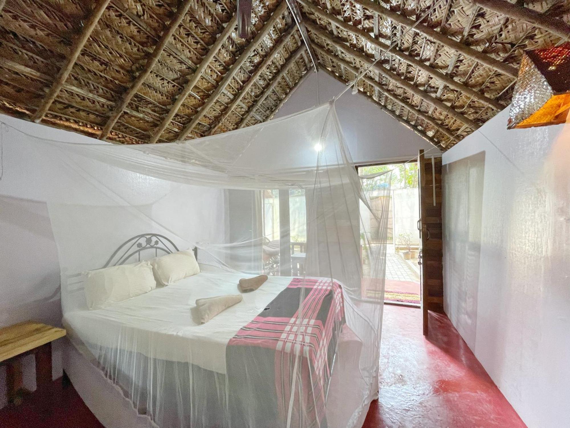 Ducknchill-Agonda Hotel Ngoại thất bức ảnh