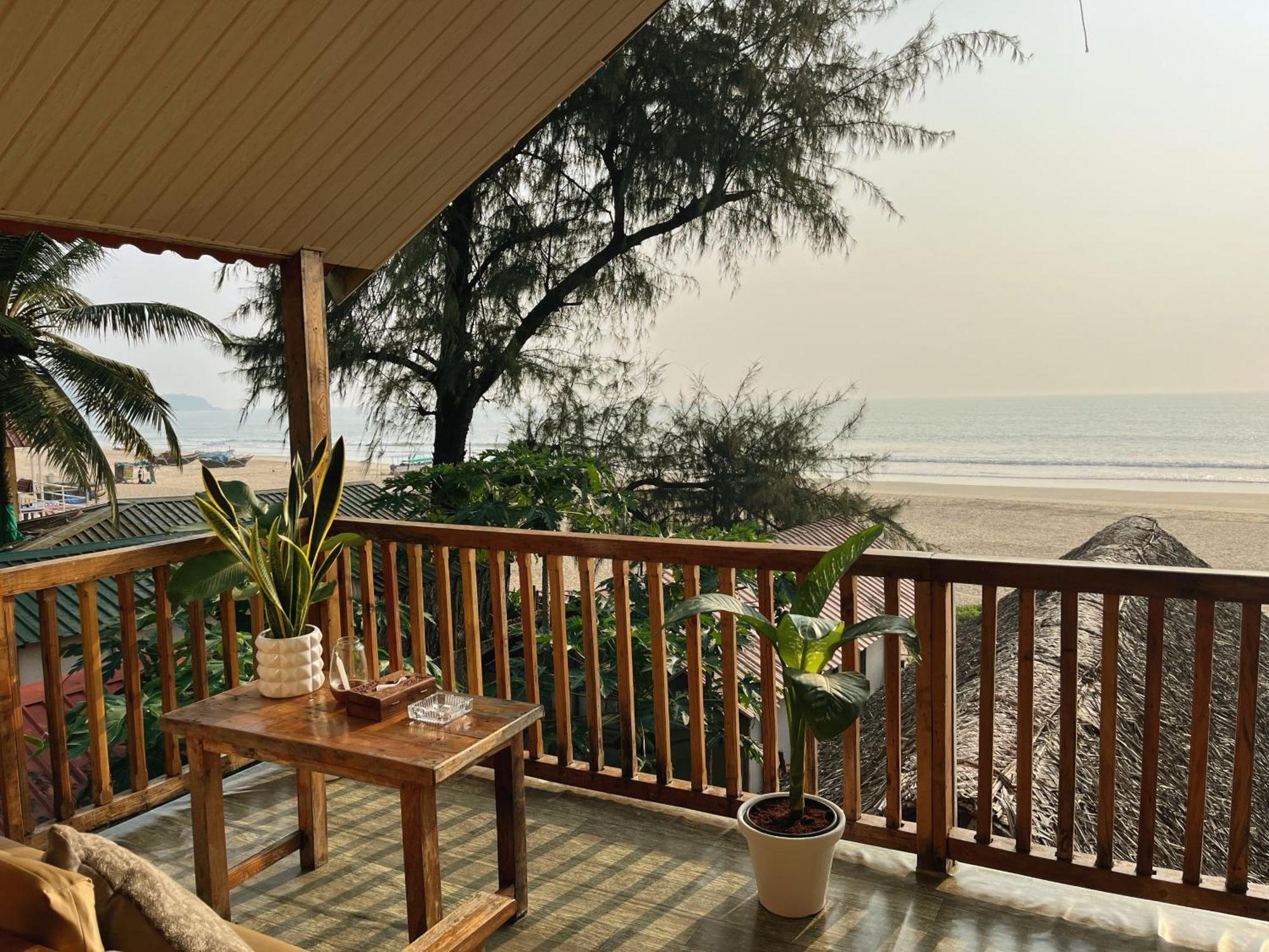 Ducknchill-Agonda Hotel Ngoại thất bức ảnh
